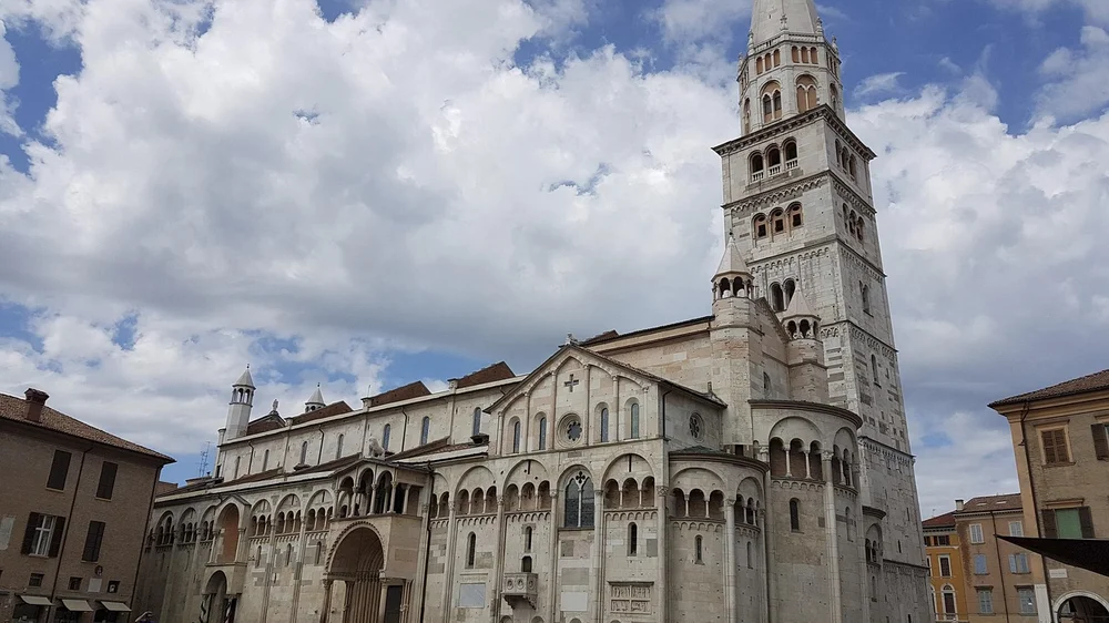 Il Duomo di Modena con la Torre Ghirlandina